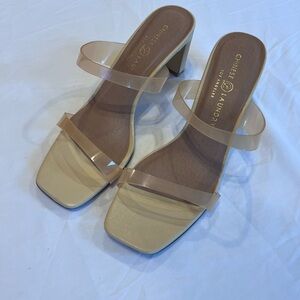 Chinese Laundry Women's Cream Heeled Sandals